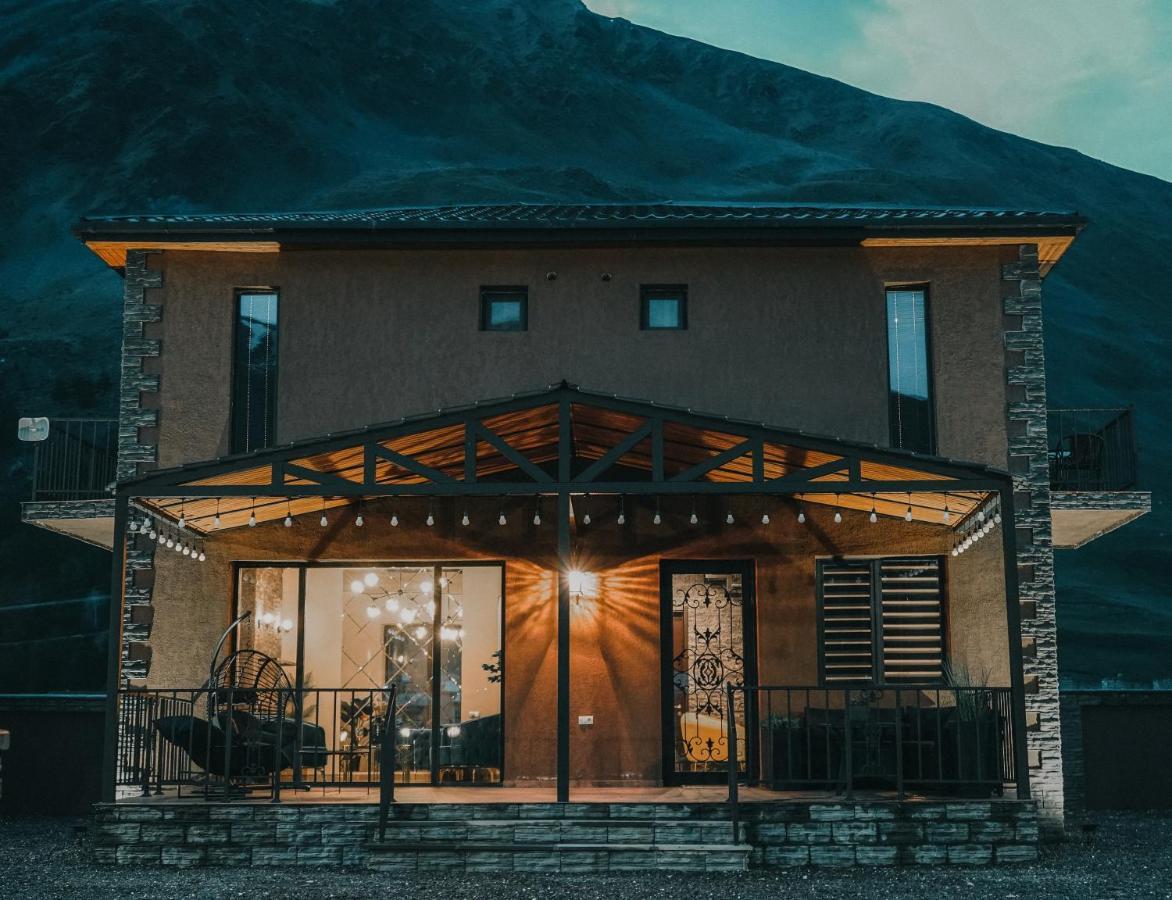 Holiday Home Kazbegi Eksteriør billede