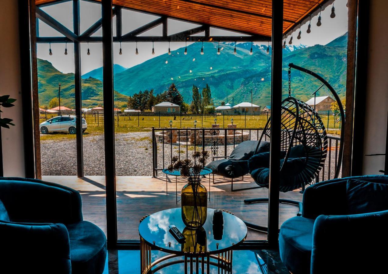 Holiday Home Kazbegi Eksteriør billede