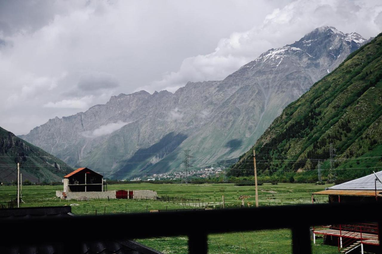 Holiday Home Kazbegi Eksteriør billede