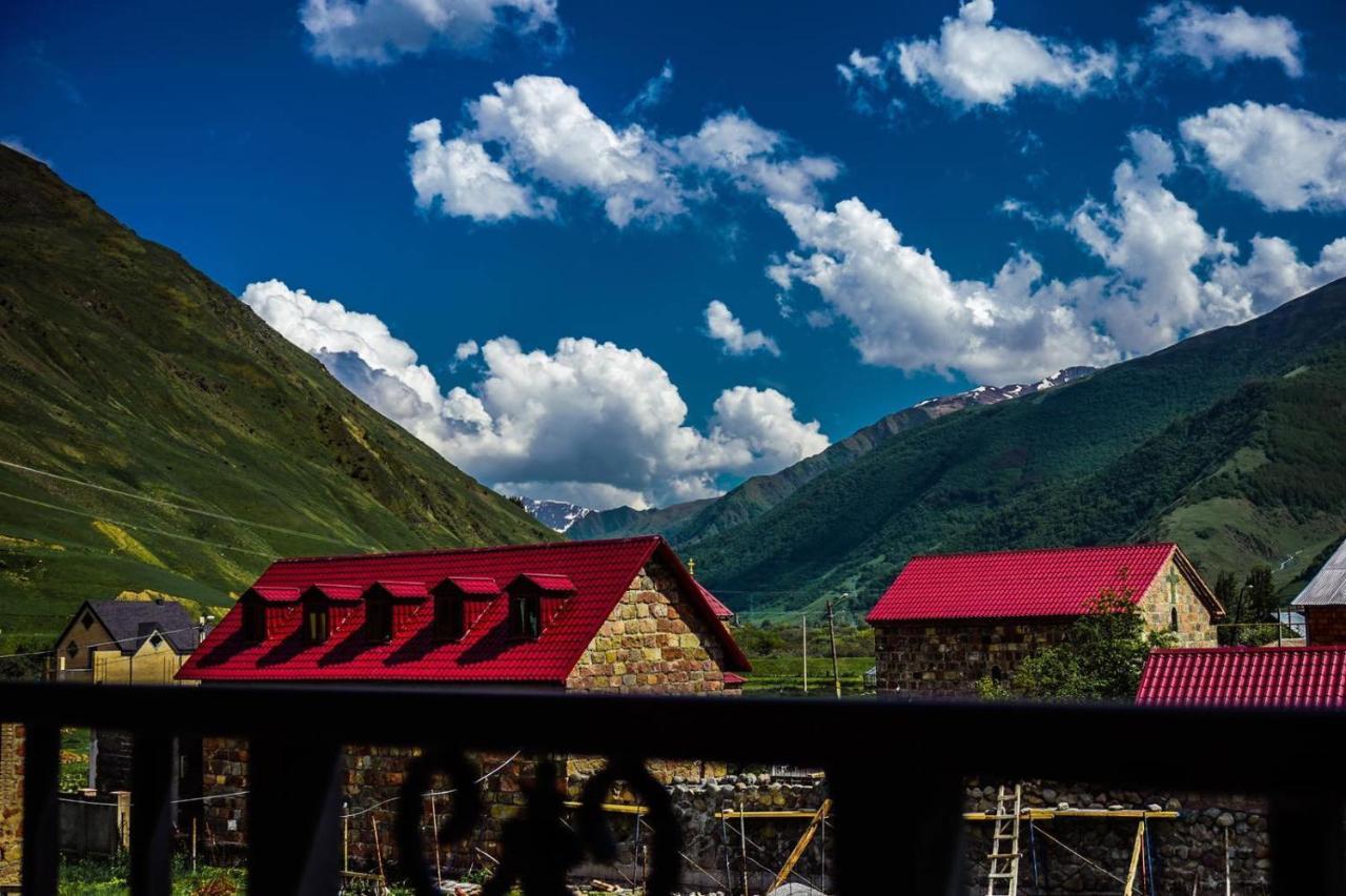 Holiday Home Kazbegi Eksteriør billede