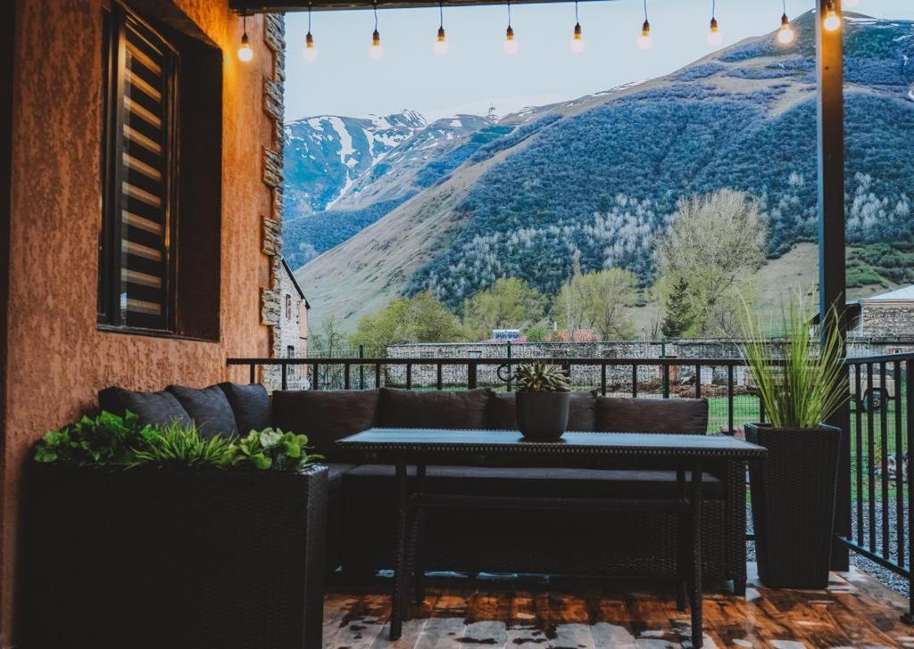 Holiday Home Kazbegi Eksteriør billede
